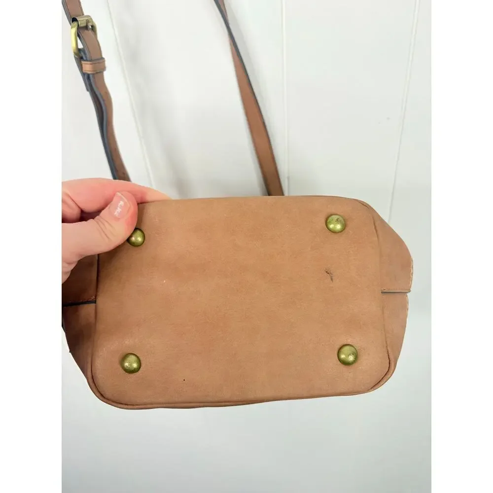✨2/$30✨Merona Tan Faux Leather Bucket Bag Tassel Crossbody Purse Western